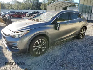 2019 Infiniti QX30 ESSENTIAL with VIN SJKCH5CR2KA010911, listed as a Copart auction lot 76923554 with 39,251 mi miles and Salvage Title. Bid and sale history available at carsss.com. Image 1.