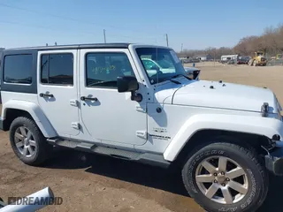 2016 Jeep Wrangler Unlimited 75th Anniversary with VIN 1C4BJWEG1GL222361, listed as a IAAI auction lot 41734628 with 110,066 mi miles. Bid and sale history available at carsss.com. Image 13.