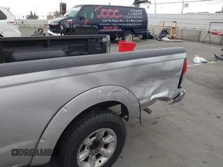 2004 Nissan Frontier XE z VIN 1N6DD26T44C426195, wystawiony jako IAAI lot #42208220 z przebiegiem 266 590 mil mil oraz . Historia ofert i sprzedaży dostępna na DreamBid. Obrazek 6.