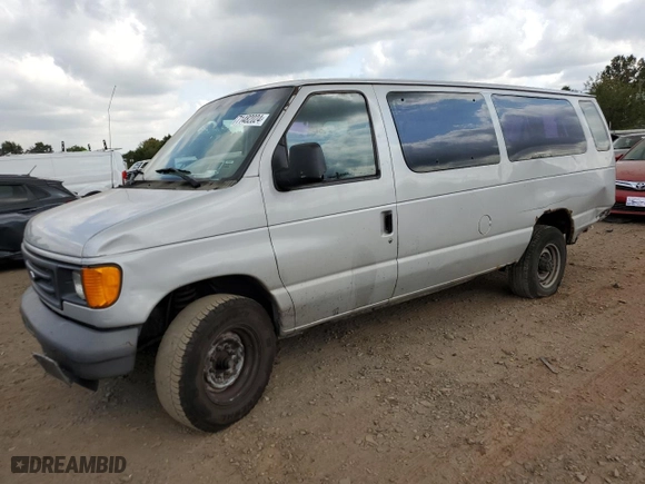 2007 Ford Econoline Wagon XL with VIN 1FBSS31L47DA97398, listed as a Copart auction lot 71482024 with 333,910 mi miles and Salvage Title. Bid and sale history available at carsss.com. Image 1.