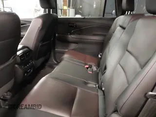 2024 Honda Passport Black Edition с VIN 5FNYF8H82RB002633, выставлен на аукционе IAAI как лот 42296310 с пробегом 12 991 миль миль и . История ставок и продаж доступна на DreamBid. Изображение 8.