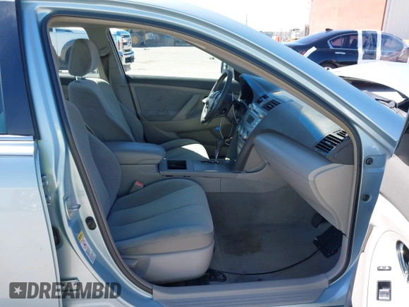 2009 Toyota Camry z VIN 4T1BE46K79U845438, wystawiony jako IAAI lot #42313623 z przebiegiem 160 096 mil mil oraz . Historia ofert i sprzedaży dostępna na DreamBid. Obrazek 5.
