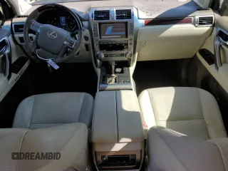 2017 Lexus GX 460 z VIN JTJBM7FX1H5180952, wystawiony jako Copart lot #55828965 z przebiegiem 53 478 mil mil oraz Szkody całkowita. Historia ofert i sprzedaży dostępna na DreamBid. Obrazek 8.