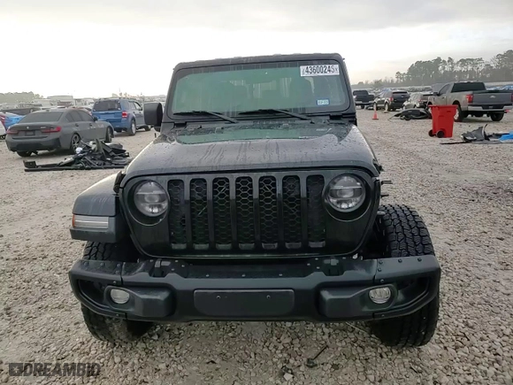 2021 Jeep Gladiator Sport S with VIN 1C6JJTAG7ML590031, listed as a Copart auction lot 43600245 with 56,955 mi miles and Salvage Title. Bid and sale history available at carsss.com. Image 13.