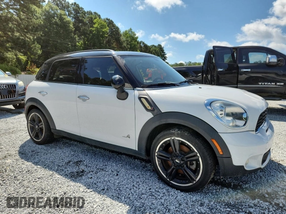 2012 MINI Countryman S with VIN WMWZC5C55CWL57837, listed as a Copart auction lot 63086355 with 81,985 mi miles and Clean title. Bid and sale history available at DreamBid. Image 4.