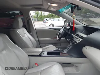 2010 Lexus RX 350 z VIN 2T2BK1BA4AC060154, wystawiony jako IAAI lot #42149951 z przebiegiem 143 164 mil mil oraz . Historia ofert i sprzedaży dostępna na DreamBid. Obrazek 5.