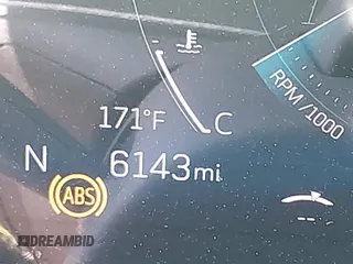 2025 Cadillac CT5 Sport с VIN 1G6DP5RK3S0100470, выставлен на аукционе IAAI как лот 42386329 с пробегом 6 143 миль миль и . История ставок и продаж доступна на DreamBid. Изображение 16.