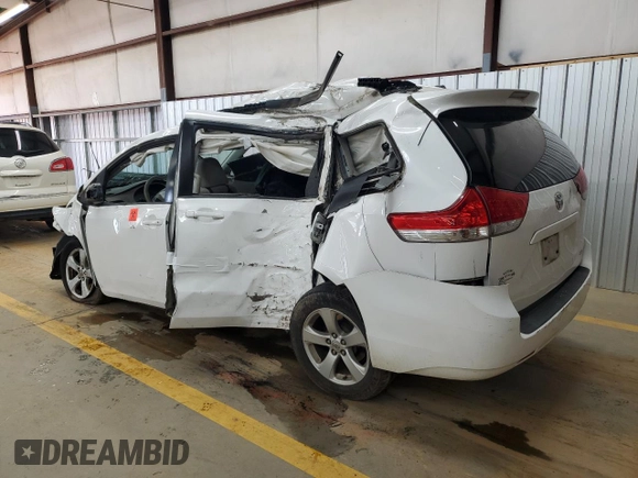 2012 Toyota Sienna LE AAS с VIN 5TDKK3DC1CS269618, выставлен на аукционе Copart как лот 49789095 с пробегом Не указан миль и Списание • Salvage title. История ставок и продаж доступна на DreamBid. Изображение 2.