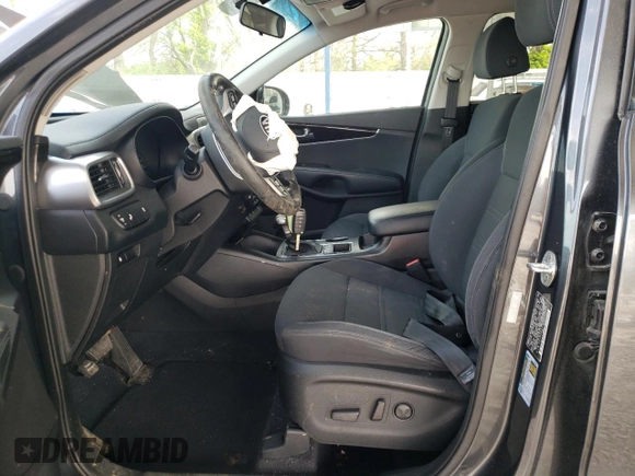 2020 Kia Sorento LX with VIN 5XYPGDA39LG698939, listed as a Copart auction lot 52677275 with 102,366 mi miles and Salvage Title. Bid and sale history available at carsss.com. Image 7.