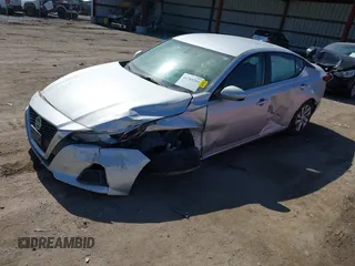 2019 Nissan Altima S with VIN 1N4BL4BV6KC211789, listed as a IAAI auction lot 41765294 with 120,412 mi miles and . Bid and sale history available at carsss.com. Image 2.