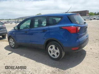 2019 Ford Escape S с VIN 1FMCU0F79KUB58432, выставлен на аукционе Copart как лот 57071095 с пробегом 111 471 миль миль и Списание • Salvage title. История ставок и продаж доступна на DreamBid. Изображение 2.