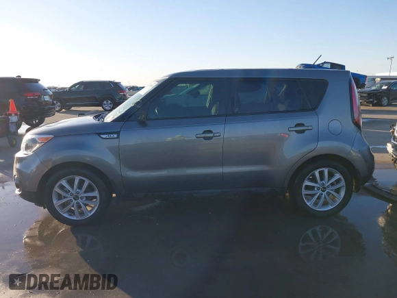 2017 Kia Soul + with VIN KNDJP3A5XH7463620, listed as a IAAI auction lot 41763654 with 79,763 mi miles. Bid and sale history available at carsss.com. Image 14.