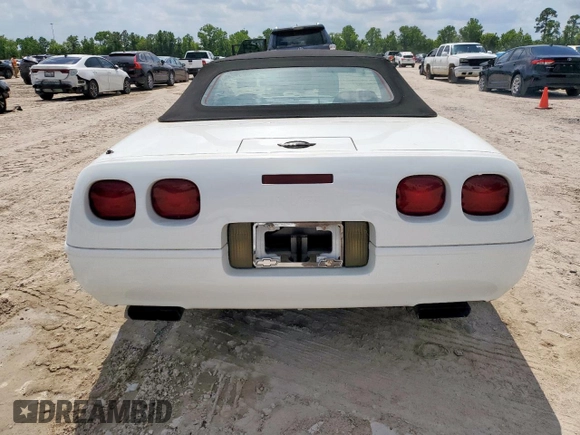 1994 Chevrolet Corvette z VIN 1G1YY32P4R5117869, wystawiony jako Copart lot #58807285 z przebiegiem 70 798 mil mil oraz Czysty tytuł • Clean title. Historia ofert i sprzedaży dostępna na DreamBid. Obrazek 6.