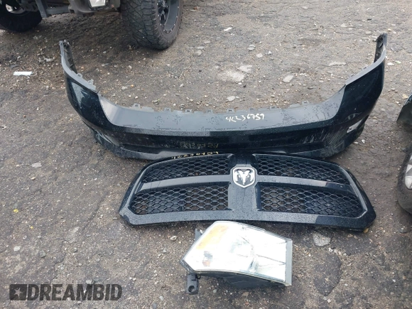 2014 Ram 1500 Express z VIN 1C6RR7KT9ES162080, wystawiony jako IAAI lot #42236759 z przebiegiem 147 216 mil mil oraz . Historia ofert i sprzedaży dostępna na DreamBid. Obrazek 12.