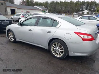 2011 Nissan Maxima 3.5 S with VIN 1N4AA5AP2BC828410, listed as a IAAI auction lot 41808564 with 266,273 mi miles. Bid and sale history available at carsss.com. Image 6.