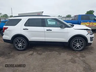 2017 Ford Explorer Sport с VIN 1FM5K8GT8HGE22840, выставлен на аукционе IAAI как лот 42094507 с пробегом 40 739 миль миль и . История ставок и продаж доступна на DreamBid. Изображение 13.
