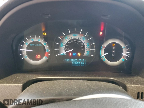 2010 Mercury Milan z VIN 3MEHM0HA4AR633721, wystawiony jako Copart lot #58526725 z przebiegiem 172 968 mil mil oraz Szkoda całkowita • Salvage title. Historia ofert i sprzedaży dostępna na DreamBid. Obrazek 9.
