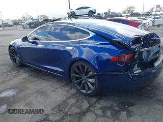 2016 Tesla Model S 90D with VIN 5YJSA1E22GF154873, listed as a IAAI auction lot 41950274 with 82,649 mi miles and . Bid and sale history available at DreamBid. Image 3.