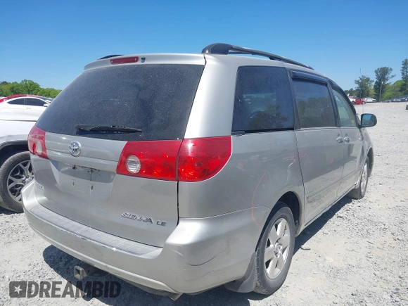 2008 Toyota Sienna CE with VIN 5TDZK23C18S121499, listed as a IAAI auction lot 42017416 with 204,078 mi miles. Bid and sale history available at carsss.com. Image 4.