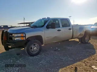 2014 Chevrolet Silverado 3500HD LT with VIN 1GC4KZCG5EF113035, listed as a Copart auction lot 57993125 with 267,747 mi miles and Salvage title. Bid and sale history available at DreamBid. Image 1.
