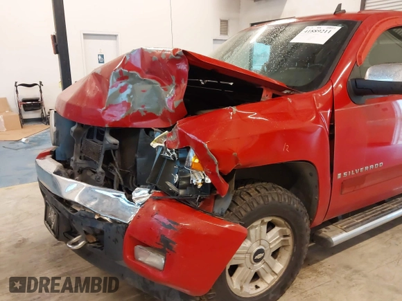 2007 Chevrolet Silverado 1500 Work Truck with VIN 2GCEC13J671516238, listed as a IAAI auction lot 41889211 with 209,895 mi miles and . Bid and sale history available at DreamBid. Image 6.