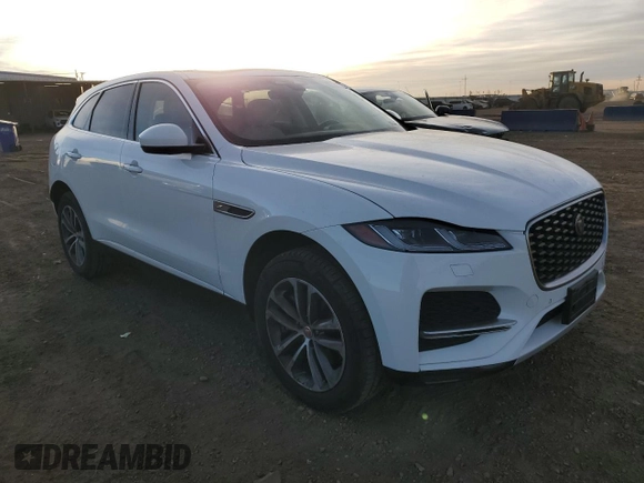 2022 Jaguar F-Pace with VIN SADCK2EX2NA692924, listed as a Copart auction lot 84431864 with 31,520 mi miles and Salvage title. Bid and sale history available at DreamBid. Image 4.