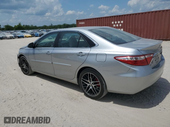 2015 Toyota Camry XLE with VIN 4T4BF1FKXFR498149, listed as a Copart auction lot 54358985 with 48,152 mi miles and Salvage Title. Bid and sale history available at carsss.com. Image 2.