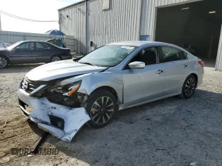 2017 Nissan Altima SV z VIN 1N4AL3AP7HC167254, wystawiony jako Copart lot #58200755 z przebiegiem 169 978 mil mil oraz Szkoda całkowita • Salvage title. Historia ofert i sprzedaży dostępna na DreamBid. Obrazek 1.