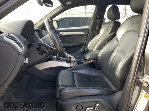 2017 Audi SQ5 Premium Plus with VIN WA1CCAFP2HA093800, listed as a Copart auction lot 81260114 with 105,889 mi miles and Clean Title. Bid and sale history available at DreamBid. Image 7.