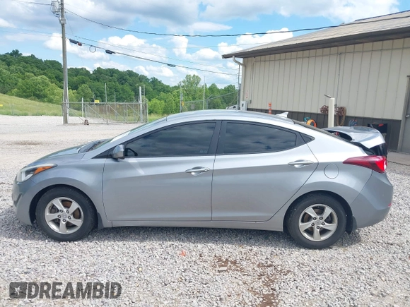 2015 Hyundai Elantra SE с VIN 5NPDH4AE0FH569843, выставлен на аукционе IAAI как лот 42265391 с пробегом 170 571 миль миль и . История ставок и продаж доступна на DreamBid. Изображение 14.