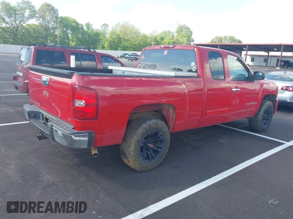 2008 Chevrolet Silverado 1500 1LT with VIN 2GCEC19J081256556, listed as a IAAI auction lot 42132995 with 178,937 mi miles and . Bid and sale history available at DreamBid. Image 4.