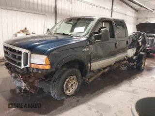 2001 Ford Super Duty F-250 XL with VIN 1FTNW21FX1EC34184, listed as a IAAI auction lot 40381913 with 230,400 mi miles. Bid and sale history available at carsss.com. Image 20.