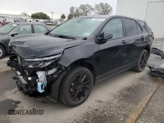 2024 Chevrolet Equinox LS z VIN 3GNAXSEG0RL312943, wystawiony jako Copart lot #48986365 z przebiegiem 8 988 mil mil oraz Szkoda całkowita • Salvage title. Historia ofert i sprzedaży dostępna na DreamBid. Obrazek 1.