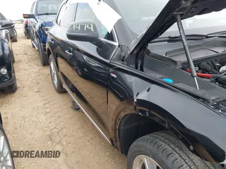 2024 Audi Q5 S line Premium Plus z VIN WA1E2AFY7R2021443, wystawiony jako IAAI lot #41534974 z przebiegiem 7 512 mil mil oraz . Historia ofert i sprzedaży dostępna na DreamBid. Obrazek 17.