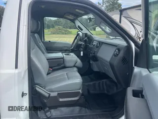 2016 Ford F-550 XL with VIN 1FDUF5GY3GEB54493, listed as a Copart auction lot 81772304 with 258,961 mi miles and Clean Title. Bid and sale history available at carsss.com. Image 5.