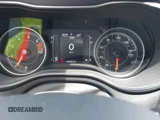 2020 Jeep Cherokee Latitude Plus с VIN 1C4PJLLB5LD561205, выставлен на аукционе IAAI как лот 42413401 с пробегом 44 468 миль миль и . История ставок и продаж доступна на DreamBid. Изображение 7.