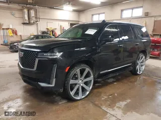 2021 Cadillac Escalade Luxury with VIN 1GYS4AKL7MR295510, listed as a IAAI auction lot 38398966 with 26,228 mi miles. Bid and sale history available at carsss.com. Image 2.