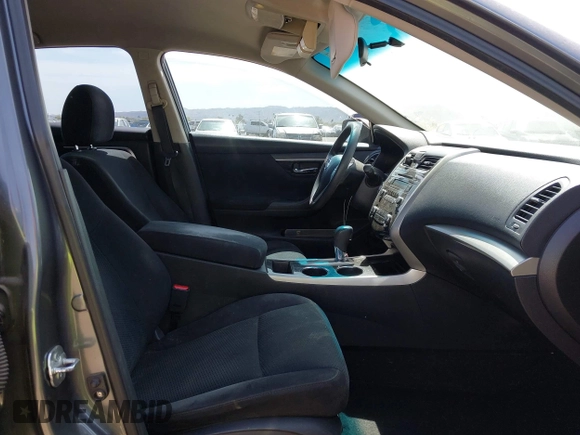 2014 Nissan Altima 2.5 with VIN 1N4AL3AP6EC169587, listed as a IAAI auction lot 41927779 with 177,008 mi miles. Bid and sale history available at carsss.com. Image 5.