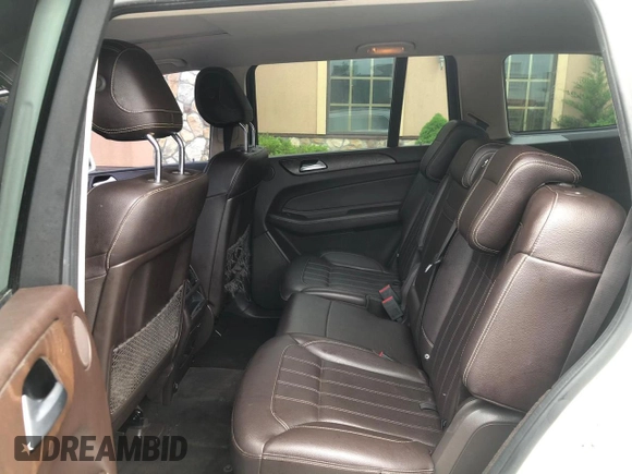 2017 Mercedes-Benz GLS 450 z VIN 4JGDF6EE0HA814125, wystawiony jako Copart lot #57616885 z przebiegiem 149 979 mil mil oraz Czysty tytuł • Clean title. Historia ofert i sprzedaży dostępna na DreamBid. Obrazek 8.