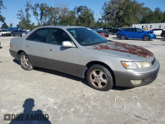1997 Lexus ES 300 Luxury Sport Sdn with VIN JT8BF22G9V0025028, listed as a Copart auction lot 88229995 with 0 mi miles and Salvage Title. Bid and sale history available at carsss.com. Image 4.