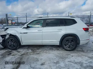 2022 Volkswagen Atlas 3.6L V6 SEL R-Line with VIN 1V2AR2CA1NC528998, listed as a IAAI auction lot 41405286 with 35,271 mi miles. Bid and sale history available at carsss.com. Image 14.