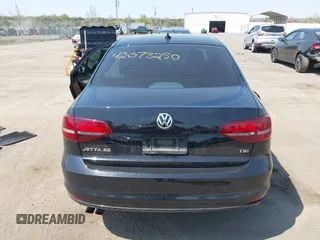 2017 Volkswagen Jetta SE с VIN 3VWDB7AJ8HM229236, выставлен на аукционе IAAI как лот 42073250 с пробегом 117 585 миль миль и . История ставок и продаж доступна на DreamBid. Изображение 16.
