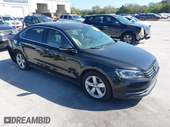 2012 Volkswagen Passat SE z VIN 1VWBH7A38CC063186, wystawiony jako IAAI lot #41700992 z przebiegiem 151 454 mil mil oraz . Historia ofert i sprzedaży dostępna na DreamBid. Obrazek 1.