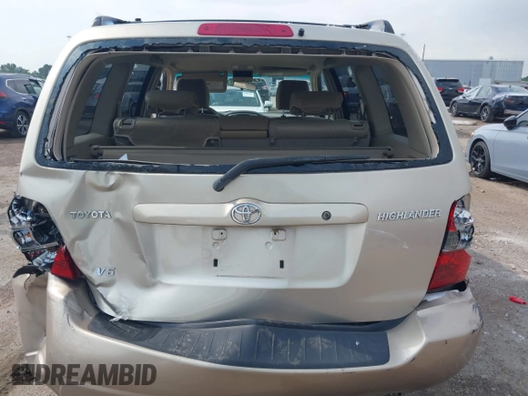 2006 Toyota Highlander z VIN JTEGP21A560125805, wystawiony jako IAAI lot #40142399 z przebiegiem 127 578 mil mil oraz . Historia ofert i sprzedaży dostępna na DreamBid. Obrazek 16.