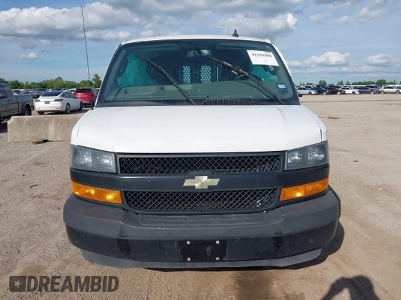2019 Chevrolet Express Cargo z VIN 1GCWGAFP0K1312719, wystawiony jako IAAI lot #42209808 z przebiegiem 99 944 mil mil oraz . Historia ofert i sprzedaży dostępna na DreamBid. Obrazek 12.