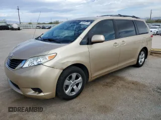 2012 Toyota Sienna LE AAS с VIN 5TDKK3DC6CS276676, выставлен на аукционе Copart как лот 56898135 с пробегом 167 432 миль миль и Списание • Salvage title. История ставок и продаж доступна на DreamBid. Изображение 1.