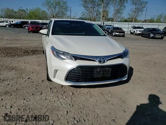 2016 Toyota Avalon Limited z VIN 4T1BK1EB6GU231583, wystawiony jako Copart lot #55686155 z przebiegiem 84 143 mil mil oraz Szkoda całkowita • Salvage title. Historia ofert i sprzedaży dostępna na DreamBid. Obrazek 13.