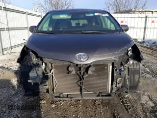 2015 Toyota Sienna LE AAS with VIN 5TDKK3DC2FS578373, listed as a Copart auction lot 43290025 with 151,955 mi miles and Salvage Title. Bid and sale history available at DreamBid. Image 5.
