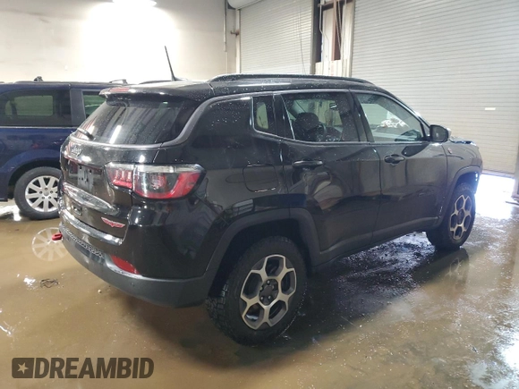 2022 Jeep Compass Trailhawk z VIN 3C4NJDDB5NT148368, wystawiony jako Copart lot #48808755 z przebiegiem 62 060 mil mil oraz Szkoda całkowita • Salvage title. Historia ofert i sprzedaży dostępna na DreamBid. Obrazek 3.