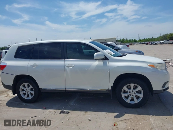 2013 Toyota Highlander with VIN 5TDZA3EH4DS041481, listed as a IAAI auction lot 42056940 with 113,427 mi miles and . Bid and sale history available at DreamBid. Image 13.